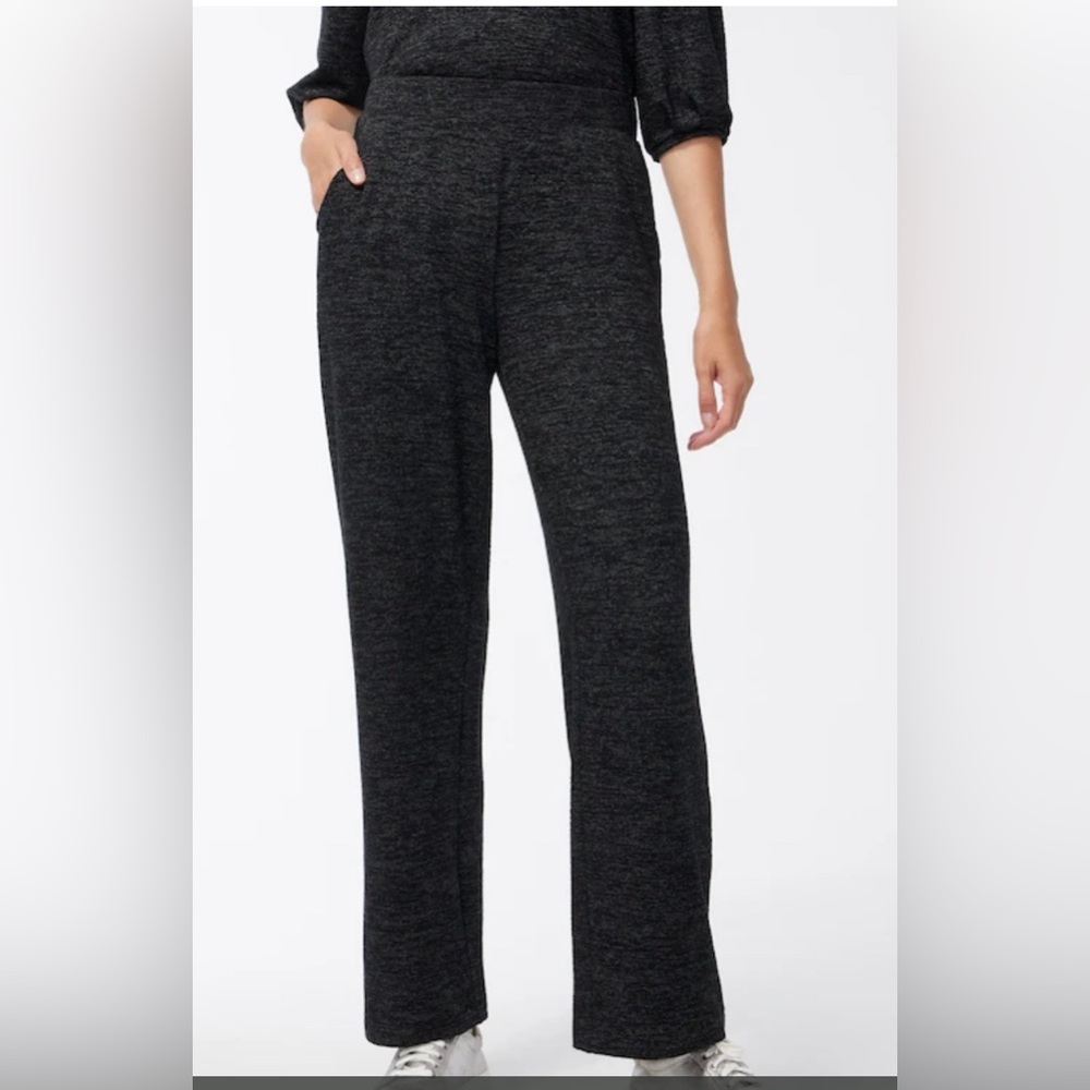 Chico’s Zenergy Soft Essential Pants in Black | Size: 3 (16/18)